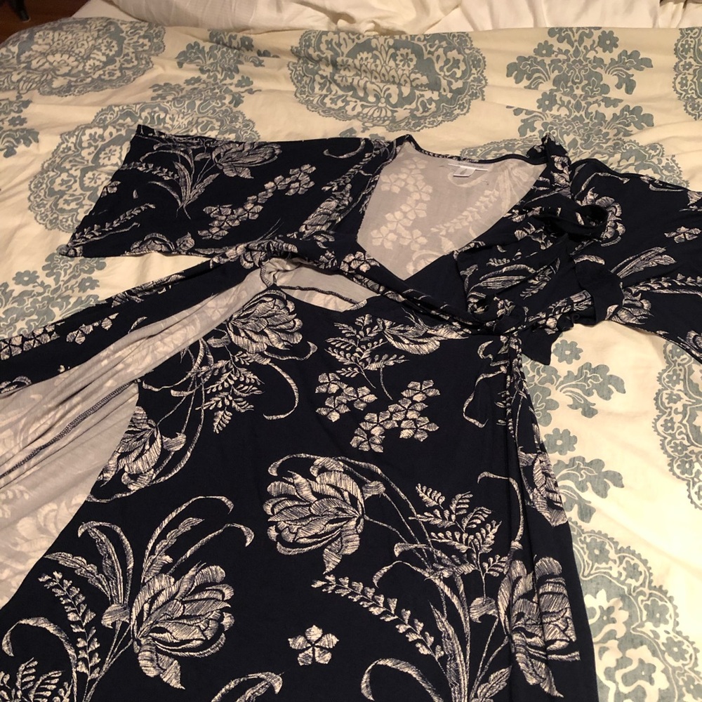 Kimono sleeve maternity wrap dress NWT